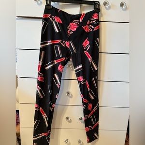 Lularoe lipstick leggings